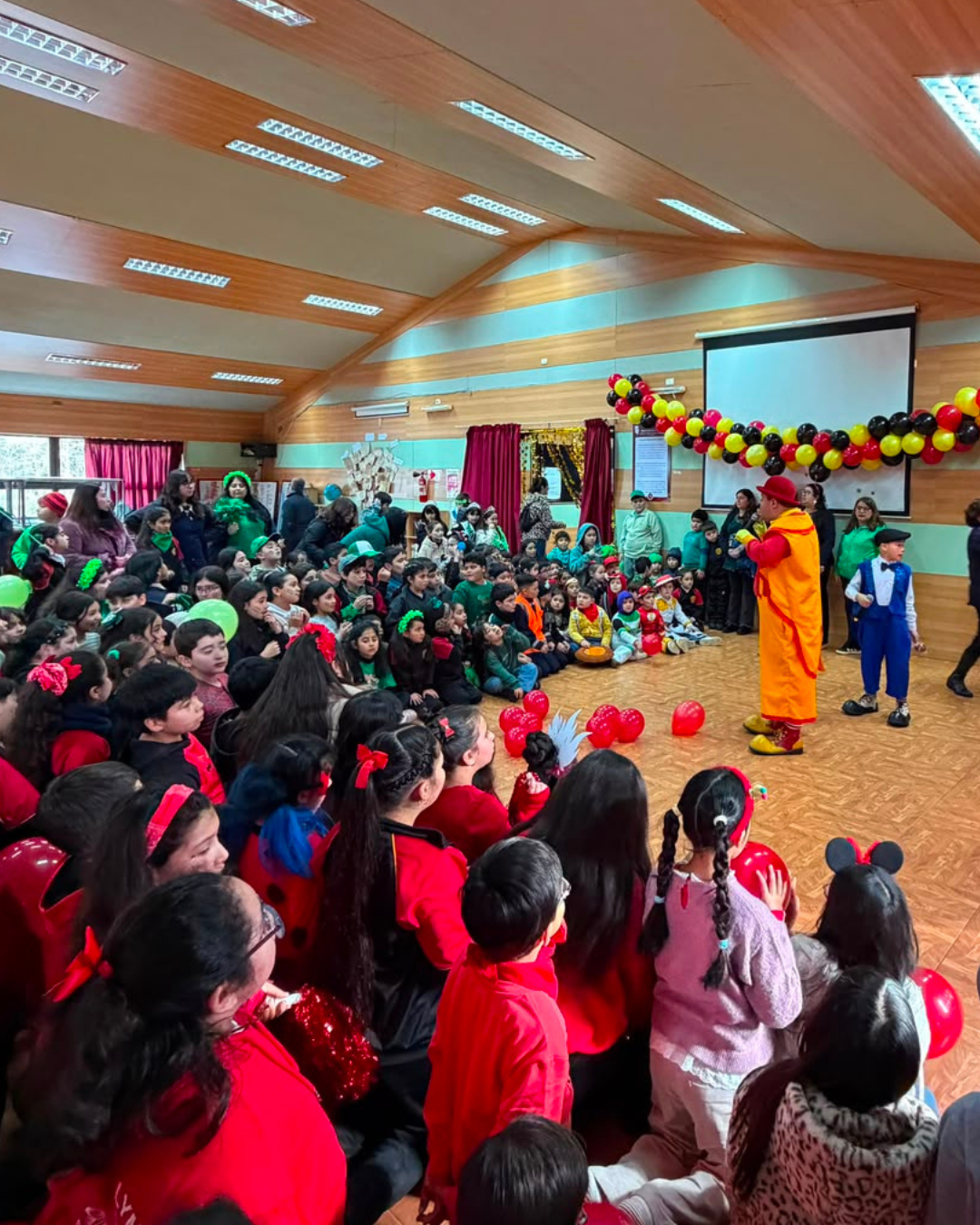 Un cierre lleno de alegría para celebrar nuestros 121 años